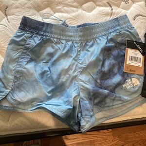 2 pair of The North Face Hydrenaline shorts. Windwall, inner liner swim shorts
